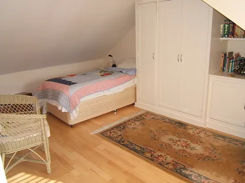 30a_Cambridge_Park_Loft_Bedroom_2009.jpg