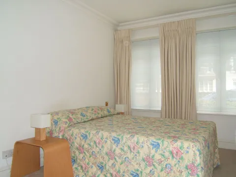 43_Cambridge_Rd__Flat_1_-_Bedroom_1.jpg