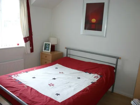 bed3.jpg