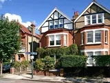 Pagoda Avenue, Richmond