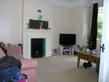 WIMBLEDON - SPACIOUS SELF-CONTAINED 3 BED GROUND FLOOR FLAT WITH PRIVATE GARDEN IN CUL-DE-SAC NR TOWN CENTRE AND STATION