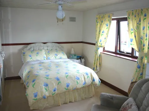 bed_1.jpg