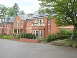 2 bedroom Ground Floor Apartment in Sunningdale