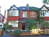 Hart Grove, Ealing