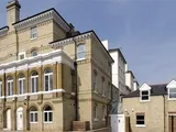 2 Rosslyn Hill