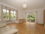 Alexandra Grove, Finchley