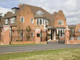 Queenswood, Sunningdale, Ascot, Berkshire SL5 9RX