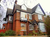 Somers Road, Reigate, Guide Price £180,000 to £195,000