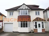 Sunbury Gardens, Mill Hill