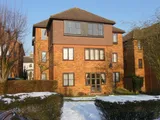 Earlswood Road, Redhill, Guide Price £145,000 to £155,000