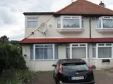 Leatherhead Road, Chessington KT9