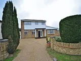 Old Charlton Road, Shepperton TW17