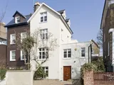 Godolphin Road, W12