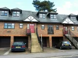 UNDER OFFER   CHESHAM