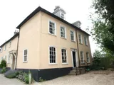 GUIDE PRICE £325,000 - £335,000
