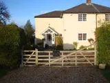 Browns Lane, Hastoe