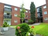Charles Court, Wake Green Park - LOVELY 2 BED GROUND FLOOR FLAT IN LEAFY GROUNDS
