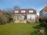 HILLSIDE POSITION WITH GREAT VIEWS