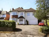 The Avenue, HATCH END