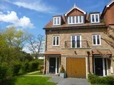 Highbridge Close
