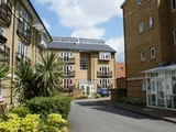 Menai Place, Bow E3