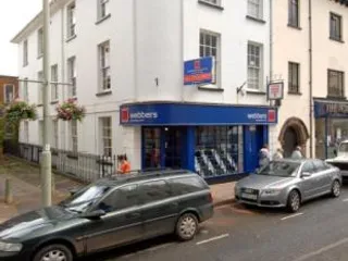 21695_DUL120050_IMG_00.jpg