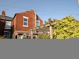 15  Hawthorne Avenue