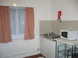 Room B2, 13 Sevington Road, Hendon Central