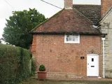 Langley Lane
Ifield
