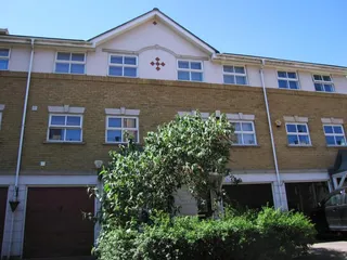 41636_7000163559_IMG_00.jpg