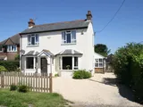 Holmer Green - HUGE PLOT WITH FIELDS AT REAR!