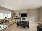 Crooked Usage, Finchley