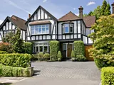 Worcester Crescent, Woodford Green, Essex, IG8 0LX